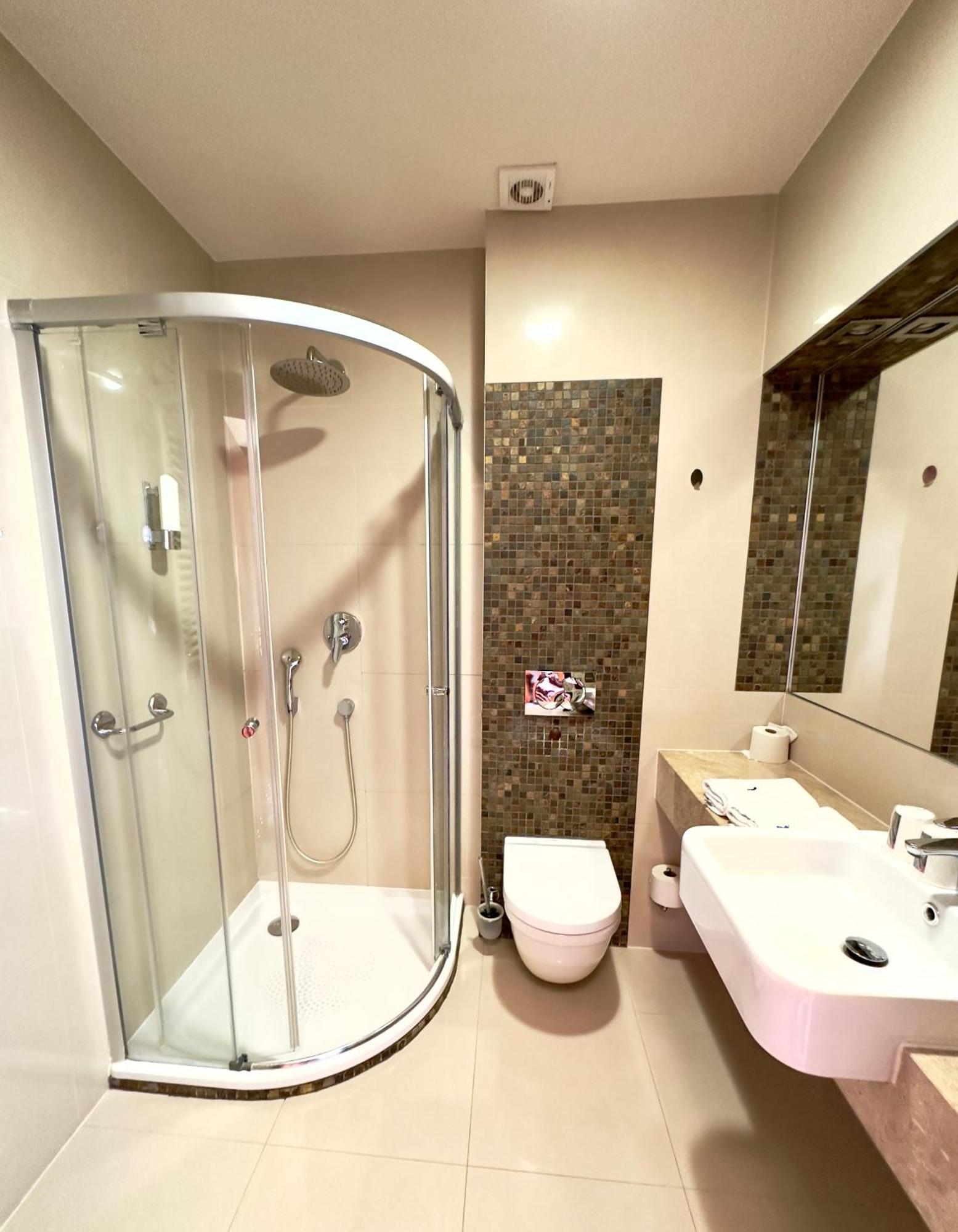 Hotel&Spa Stary Dziwnow Basen Swimming Pool Luaran gambar